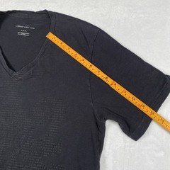 Kenneth Cole V-Neck Tee Men’s Size XL Plain Black Striped Texture Casual