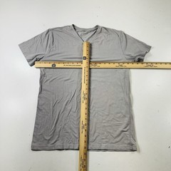 Mack Weldon T Shirt Light Gray Short Sleeve V Neck Men’s Size Medium