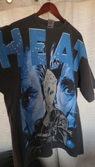 HEAT BIG PRINT ON SHAKA HEAVYWEIGHT GARMET DYED T SHIRT