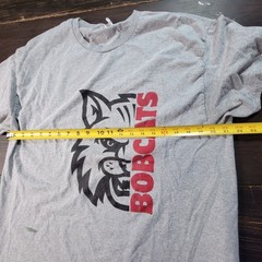 Hanes Mens Bobcat T-Shirt Size XL *Stains