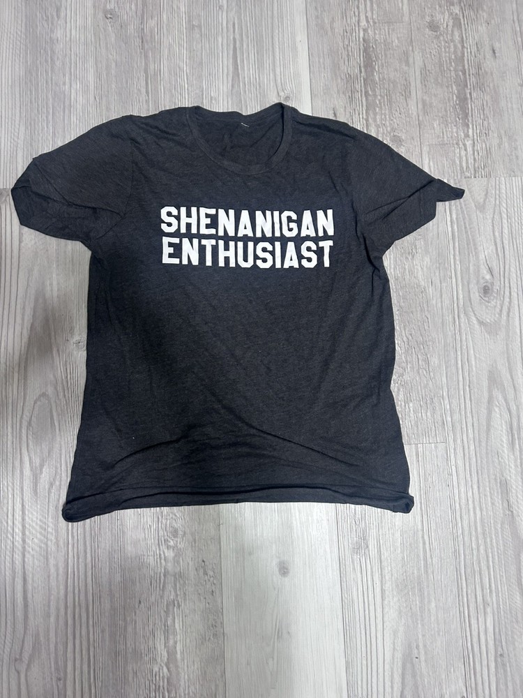 Shenanigan Enthusiast Men medium grey tee