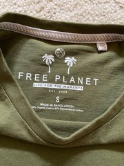 Free Planet Surfers Paradise Hawaiian Hula women Surfing Surfboard T Shirt