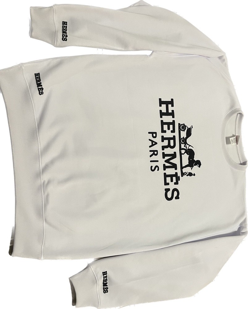 Sweater Long Sleeve/ Amazing Quality/ 3D Design. In Black And White All Sizes.