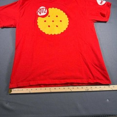 NCAA Ritz Cracker T-Shirt – X-Large Red College Football Good Condition! Mens XL