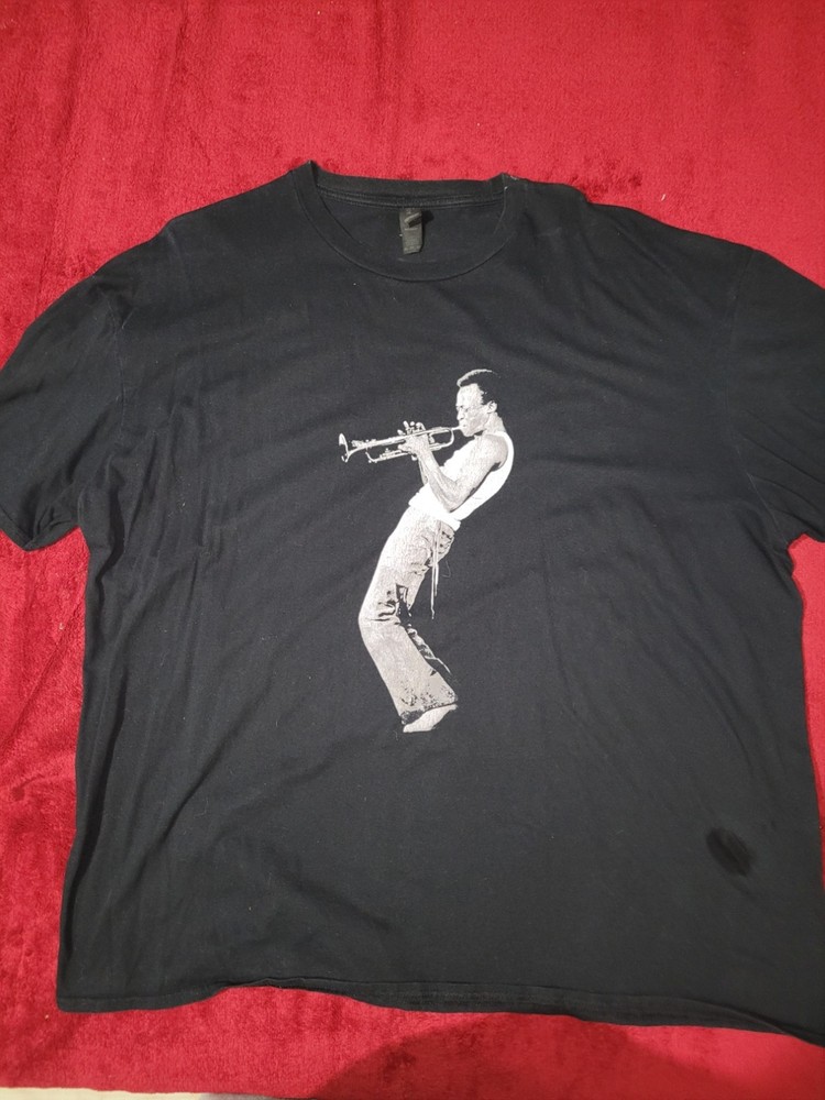 Miles Davis tshirt 3XL Anvil excellent condition lightweight