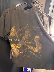 Vintage 90’s 2Pac In Memory of TUPAC single stitch Tee size XL (fits Large)