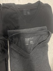 Fresh Clean Threads XXL V Neck Lot Of 4 3 Black 1 Gray Tshirt High Class