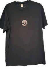 Fruit of the Loom Men’s Grunge Skull T-Shirt Black M Skeleton Embroidered