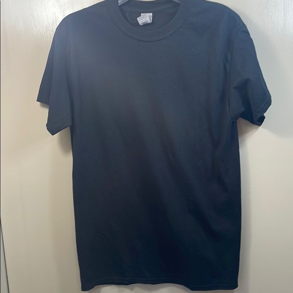Gildan Black Short Sleeve Tee‎ Classic Crew Neck size M