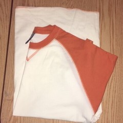 B30 New Men’s Cotton White/Burnt Orange Baseball Style Look T-Shirt size Large