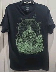 Fallout Crate Lootwear Exclusive Graphic Print Glow In The Dark Shirt Men Medium