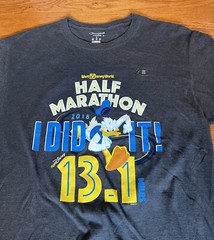 Disney Half Marathon 13.1 2018 T Shirt LARGE Donald Duck I DID IT Champion 13.1