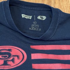 San Francisco 49ers 2015 Home Opener Levi T-Shirt Black & Red Flag Men’s XL
