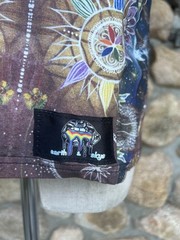 Earth & Skye The Vibe Collective Art to Wear Men’s Bohemian T-Shirt Size LG NWT
