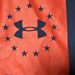 UNDER ARMOUR HeatGear Men’s Freedom T-Shirt Medium Navy Red