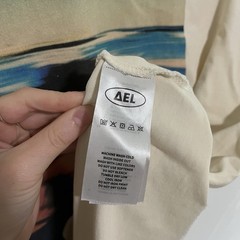 Aelfric Eden Short Sleeve Y2K Blur Girl Apricot Graphic Tee T-Shirt Size Large