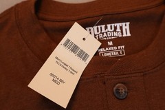 NEW Duluth Trading Co Longtail T Relaxed Long Sleeve Henley T Shirt Brown Sz M
