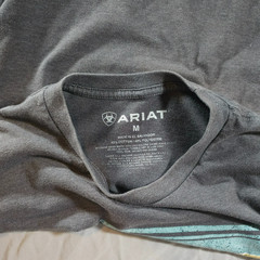 LOT x3 Men’s T-Shirts Logo Graphic Tee Size-M ARIAT, CABELA’S, CHEEZ-IT