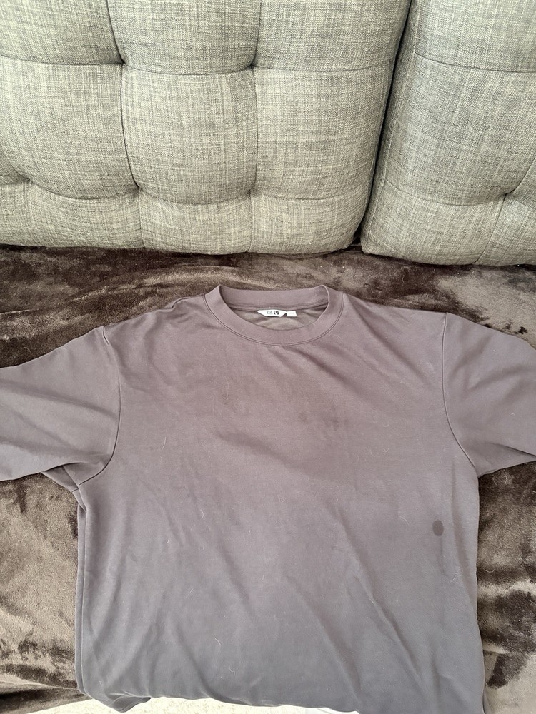 UNIQLO AIRism Men’s Solid Gray Crew Neck Short Sleeve Logo T-Shirt Size M
