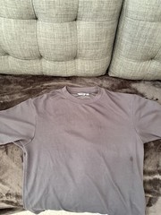UNIQLO AIRism Men’s Solid Gray Crew Neck Short Sleeve Logo T-Shirt Size M
