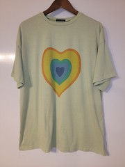 Shein T-Shirt Mens Medium Multi-Color Heart Short Sleeve Crew Neck Machine Wash