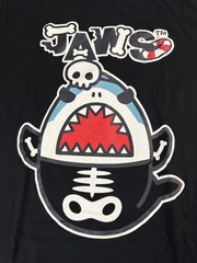 2017 NWT Lim Ed Universal Studios Japan Halloween Jaws T Shirt Glow in Dark M/L