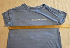 Reebok Men’s T-shirt Light Blue Medium Stretch Relaxed Fit