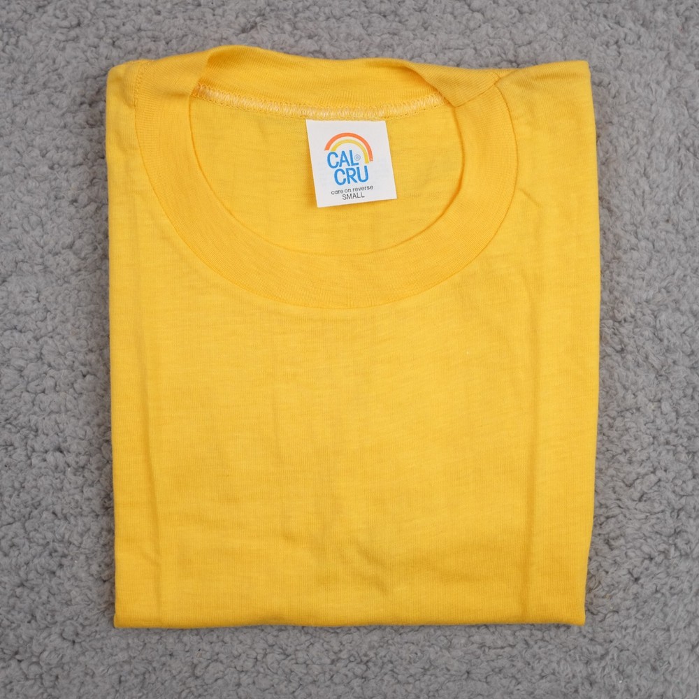 VINTAGE Cal Cru Adult S Gold Short Sleeve Basic T-Shirt