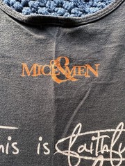 Gildan Ultra Cotton Of Mice & Men Band Graphic Gray Tank Top Scoop Neck S