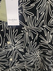 Goodfellow & Co Standard Fit Short Sleeve Untucked Length Size S Black Foliage