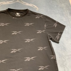 Reebok T Shirt Mens XL Black Allover Logo Graphic Casual Crew Neck Short Sleeve