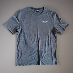 Oakley T-Shirt XL 3D Logo Tee with Sci-Fi Back Print Charcoal Grey Streetwear