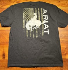 Ariat Men’s Black Bronco Flag Cowboy Western Short Sleeve Graphic T-Shirt Sz XL