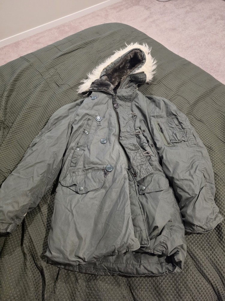 US Military Extreme Cold Weather Men’s Parka Jacket Size Small