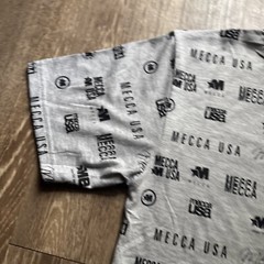 MECCA USA LOGO AOP All Over Print T Shirt Y2K Hip Hop Mens L NWOT Urban Wear