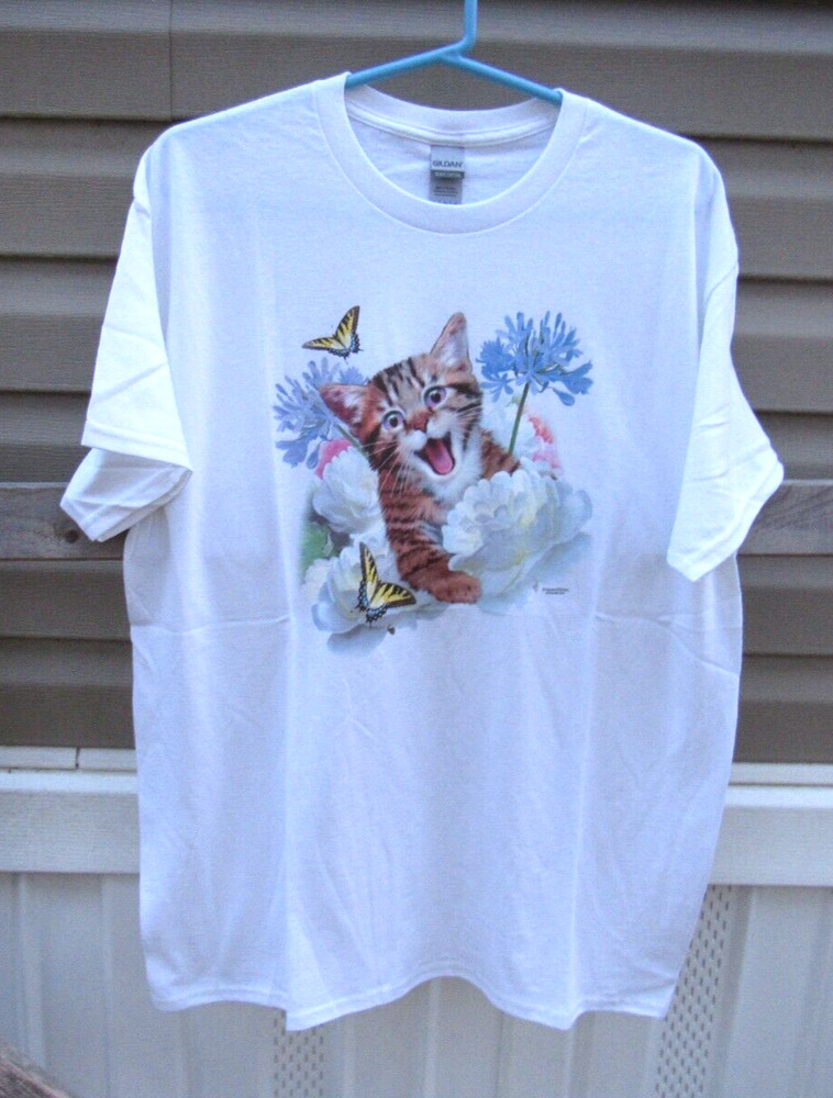 NEW Yellow butterfly kitten short sleeve white T-shirt – Large
