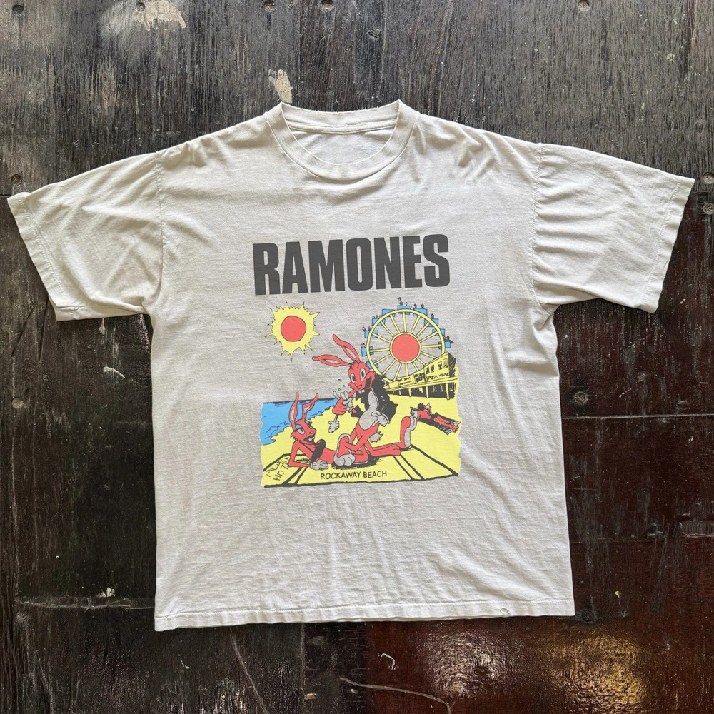 Ramones Rockaway Beach Hey Ho Let’s Go Unisex White T-Shirt, Size S-5XL
