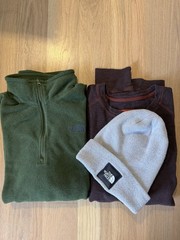 Lot of 3 Pcs The North Face Mens L Long Sleeves Green Red Tee Hat Outdoor Casual