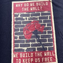 Trump Build The Wall New Men’s Shirt Make America Great Again Size L