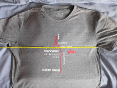 ASICS 2005 New York City Marathon T-Shirt -MENS LARGE-GRAY -preowned-