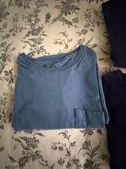 Hanes Pocket Tee Men’s T-Shirt Soft and Breathable Assorted Size Large.