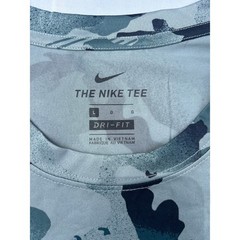 NWT Men’s Dri Fit Nike Camo T shirt. Size Large. Ships fast!!