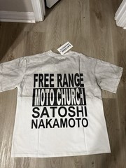 Satoshi Nakamoto Free Range Moto Church Graphic Men’s T-Shirt White Cotton L