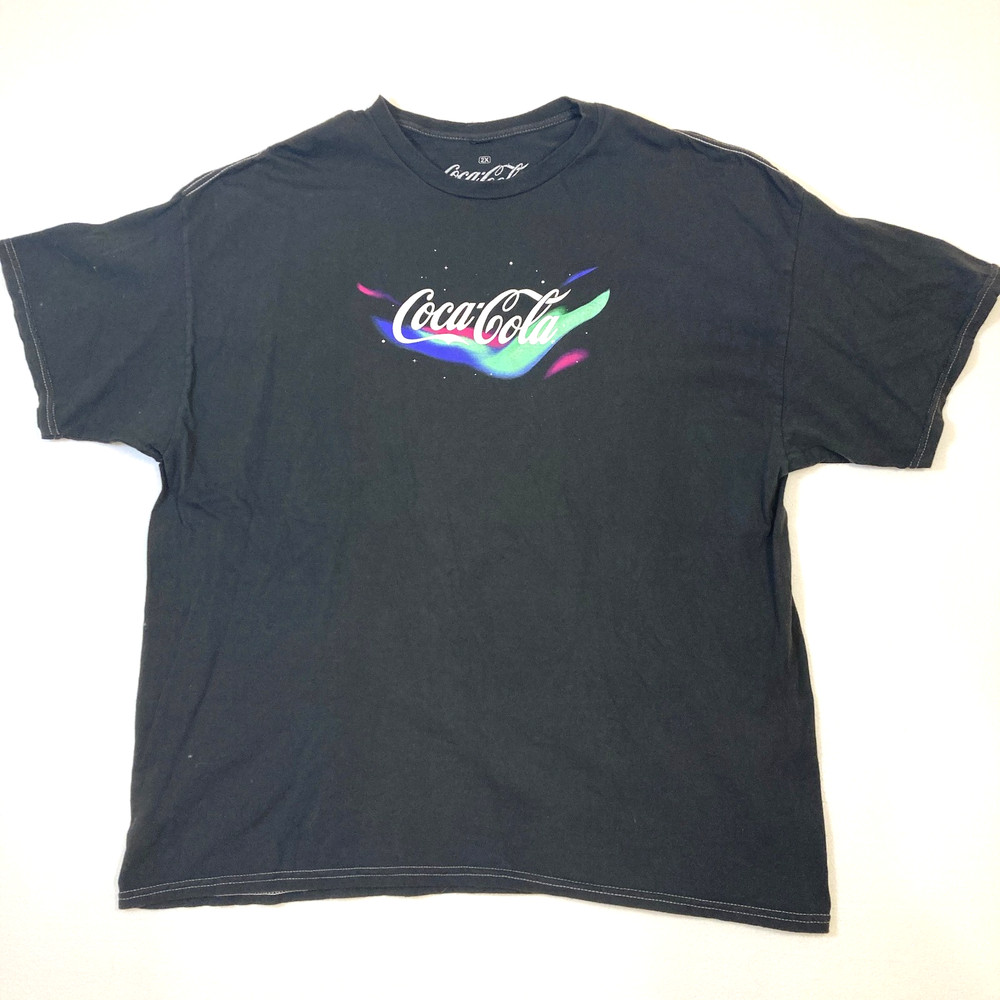 Coca-Cola Polar Bear Graphic T-Shirt Men’s 2XL Black Ripple Junction