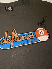 Vintage 1990’s GIANT Deftones Around the Fur Concert T-Shirt Size XL SIGNED