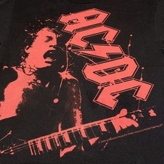 Vintage Y2K AC/DC Angus Young Shredding Hard Rock Band T-Shirt Size Medium