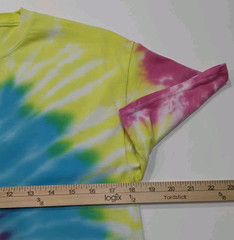New Tie Dye Men’s Medium T-Shirt Pink Yellow Multicolor Summer Swirl Spiral