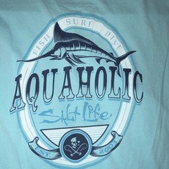 Salt Life Men’s Light Blue Graphic Logo Chest Pocket Cotton Crew Neck T-Shirt M