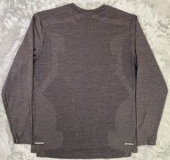 Nike Running Shirt Mens Medium Gray Dri-FIT Long Sleeve Seamless Knit Top