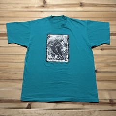 Vintage Yukon Raven Snowflake Winter Graphic Shirt Arctic Nature Scene – Large